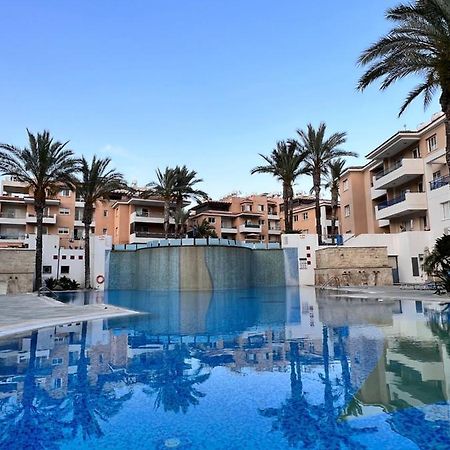 Iris Village Paphos Bagian luar foto