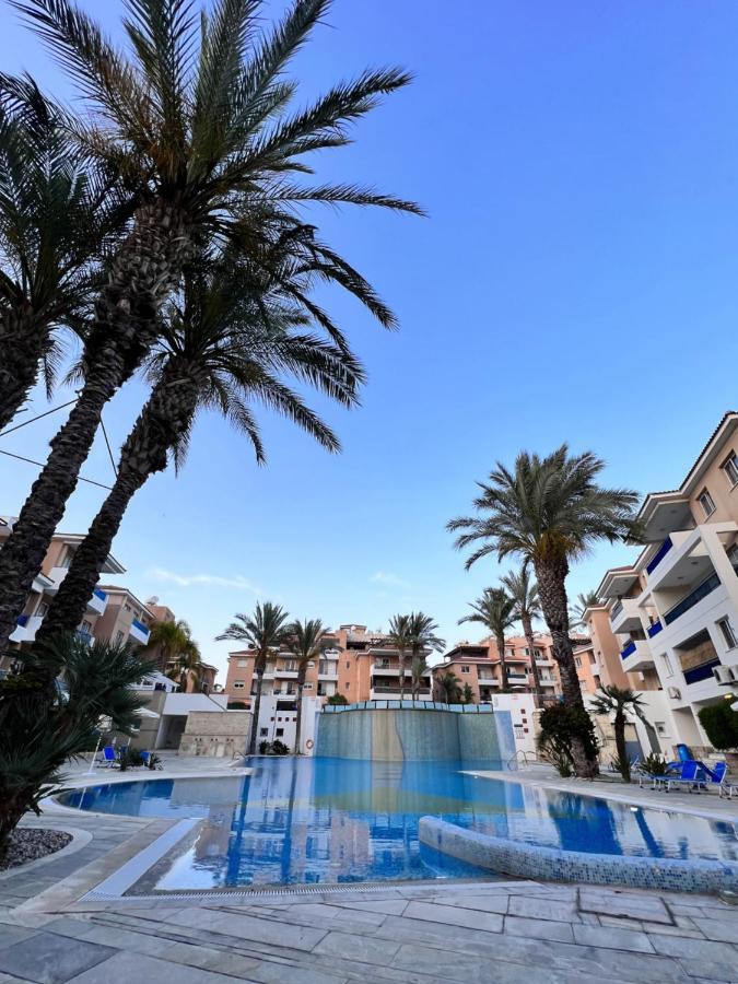 Iris Village Paphos Bagian luar foto